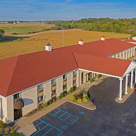Quality Inn Milan-Sandusky Экстерьер фото
